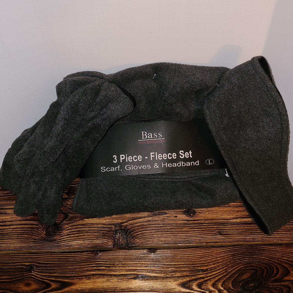 Fleece Scarf, Gloves and Headband Set by GH Bass & Co Bass and Co